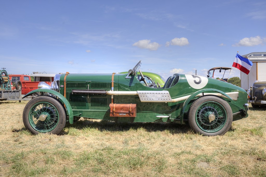 Teal Bugatti Rolls-Royce Silver Shadow bentley citroen traction avant t ford lotus morgan oldtimer wegverkeer transport verkeer vervoer vervoersmiddel co2 stikstof hybride auto